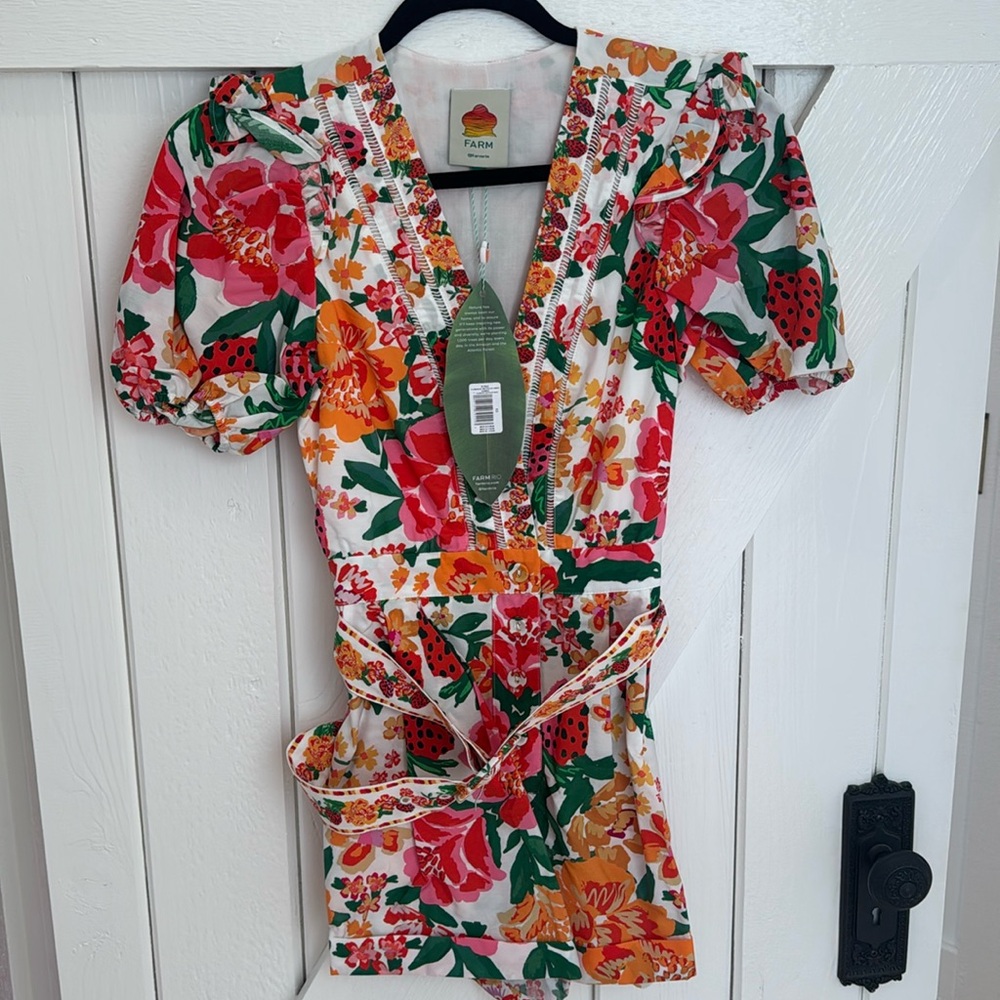 NWT Farm Rio XS